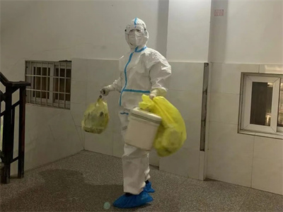 每天敲門的“基層大白” 劉學英與社區消毒服務的堅守