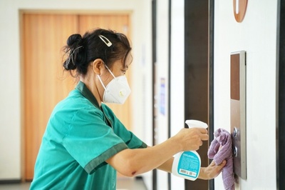 青春擔當，筑起抗疫防線 95后冠寓運營官以專業消毒服務閃耀光芒